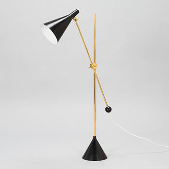 Tapio Wirkkala, A mid-20th-century 'K 10-11' floor light for Idman.