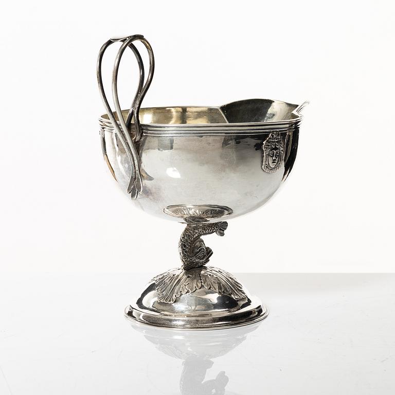 A parcel gilt Swedish silver gravy boat, mark of Anders Johan Lignell, Sundsvall 1818.