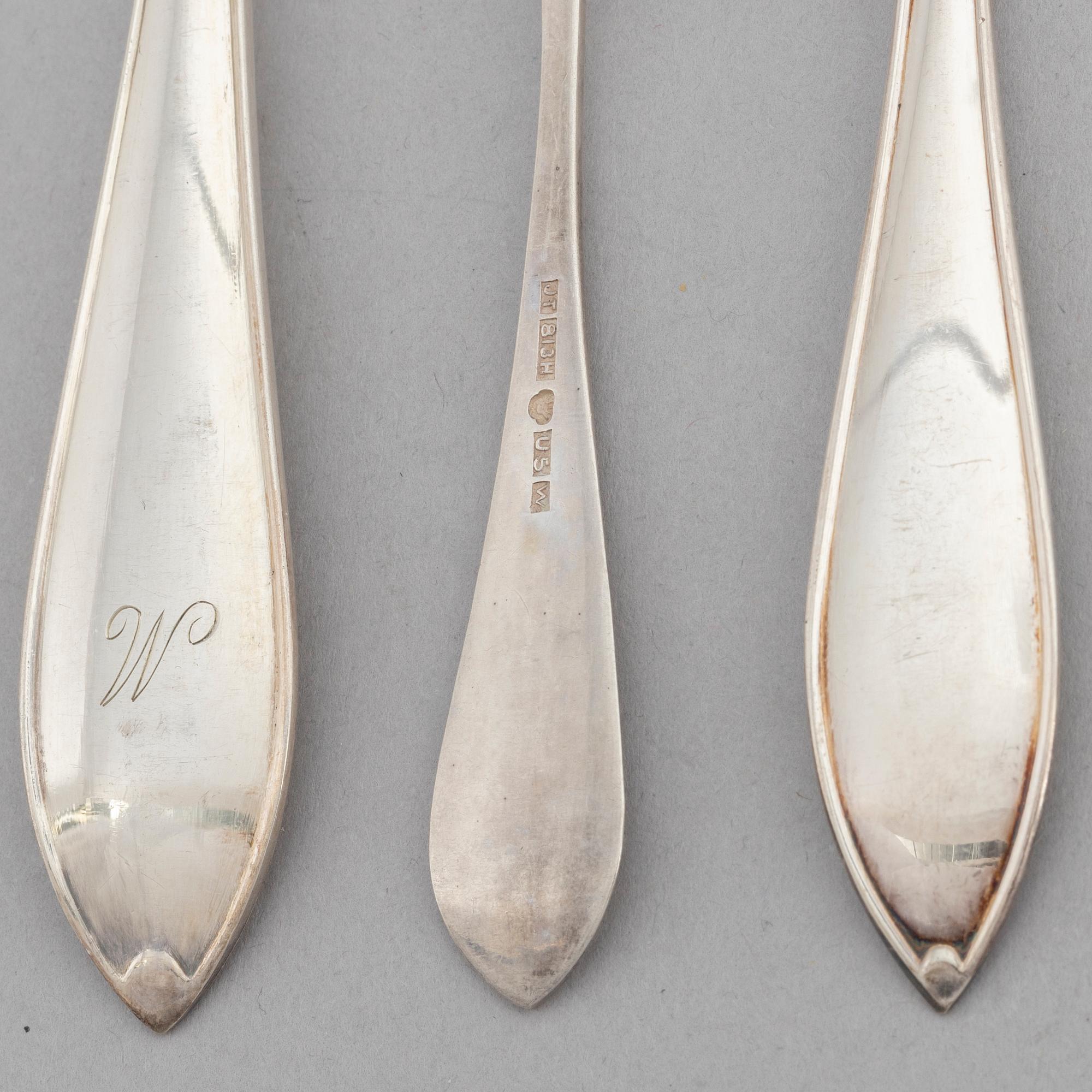 A 29 piece silver cutlery, model 'Svensk spets' and similar model, inclusing GAB, Stockholm, 1020-1931.
