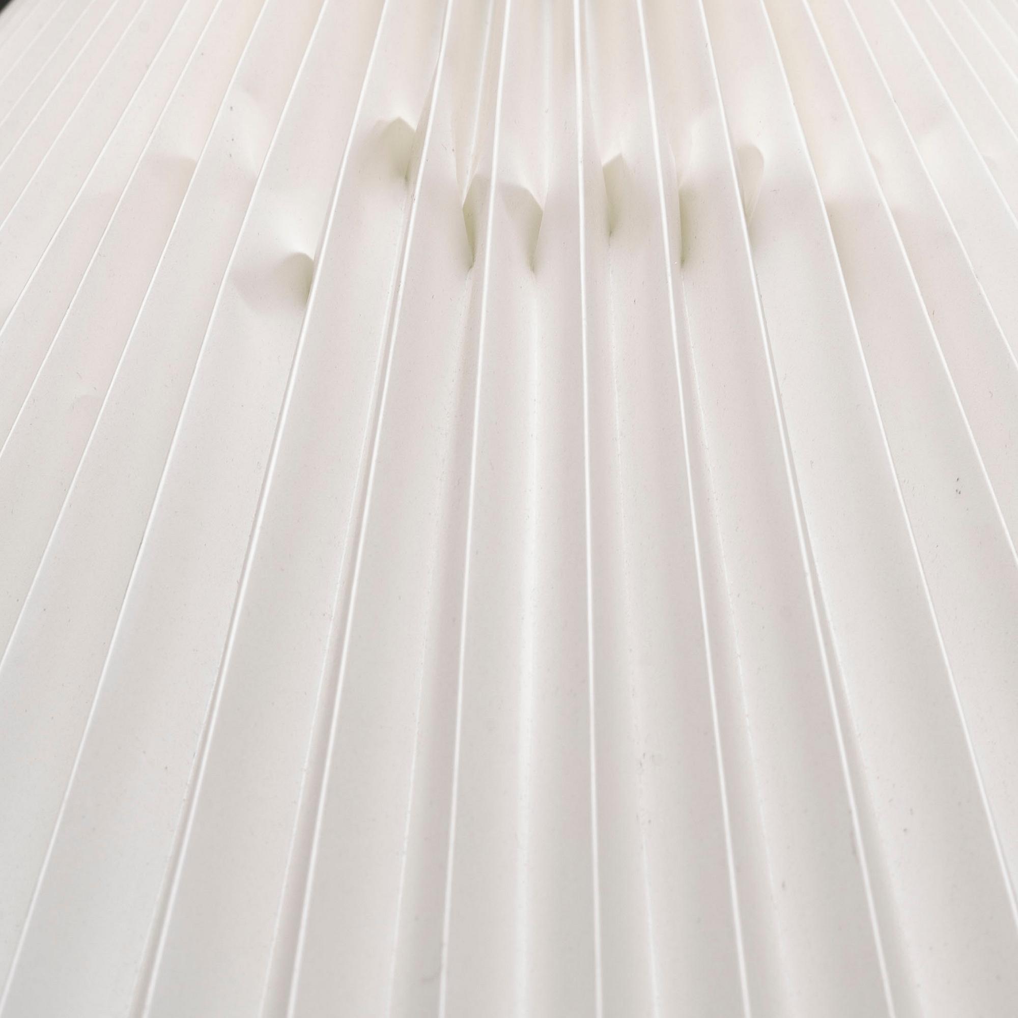 CARL-HARRY STÅLHANE, an eggshell glazed stoneware table lamp, Rörstrand Ateljé, Sweden 1950's.