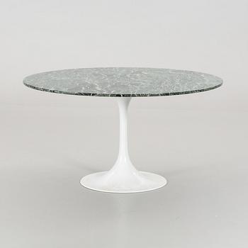 A PASTOE MARBLE TOP DINNER TABLE, 1970/80's.
