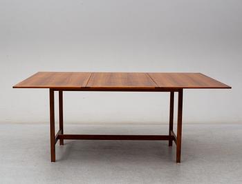 A second half of the 20th century dining table by Karl Erik Ekselius for JOC, Vetlanda.