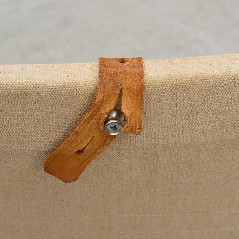 Bruno Mathsson, fåtölj med fotpall, "Pernilla", Dux.