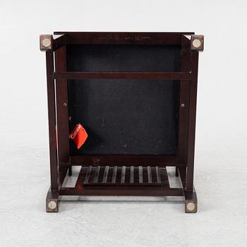 Frank Lloyd Wright, stol, "Coonley 2", Cassina, 1992.