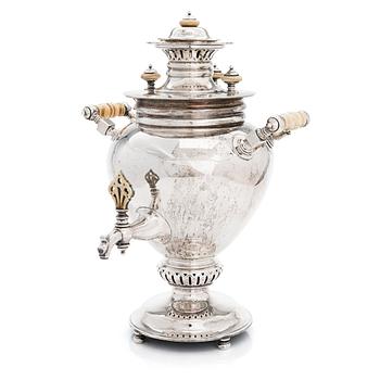 N.D. Yanichkin, samovar, silver, S:t Petersburg, Ryssland 1886. Finska kontrollstämplar A. Tillander.