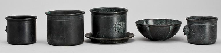 YTTERFORDER, FAT SAMT SKÅL, 6 delar, brons, 1900-talets första hälft.