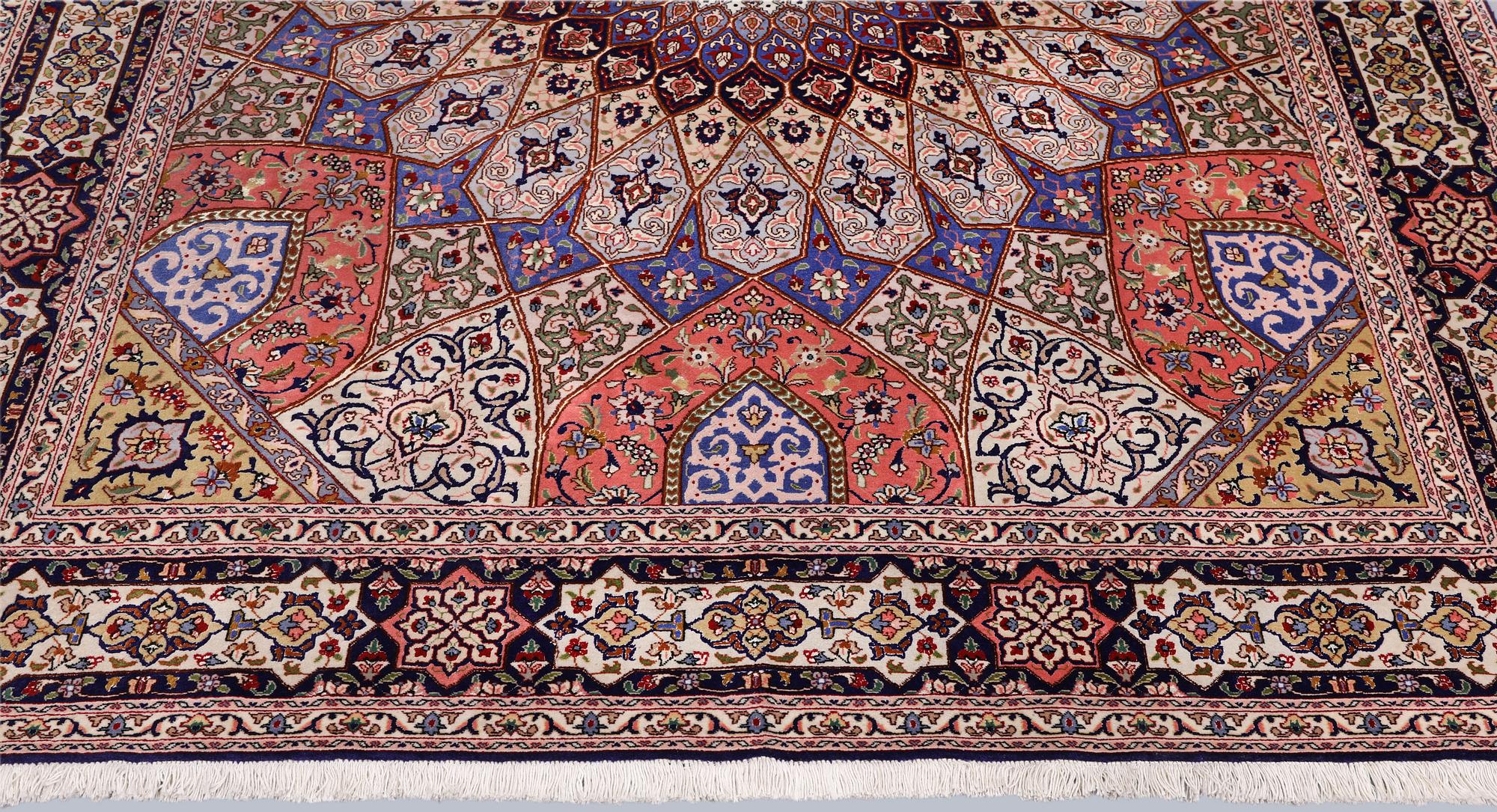 A Tabriz carpet, part silk, so-called 50 Raj, approx. 255 x 200 cm.