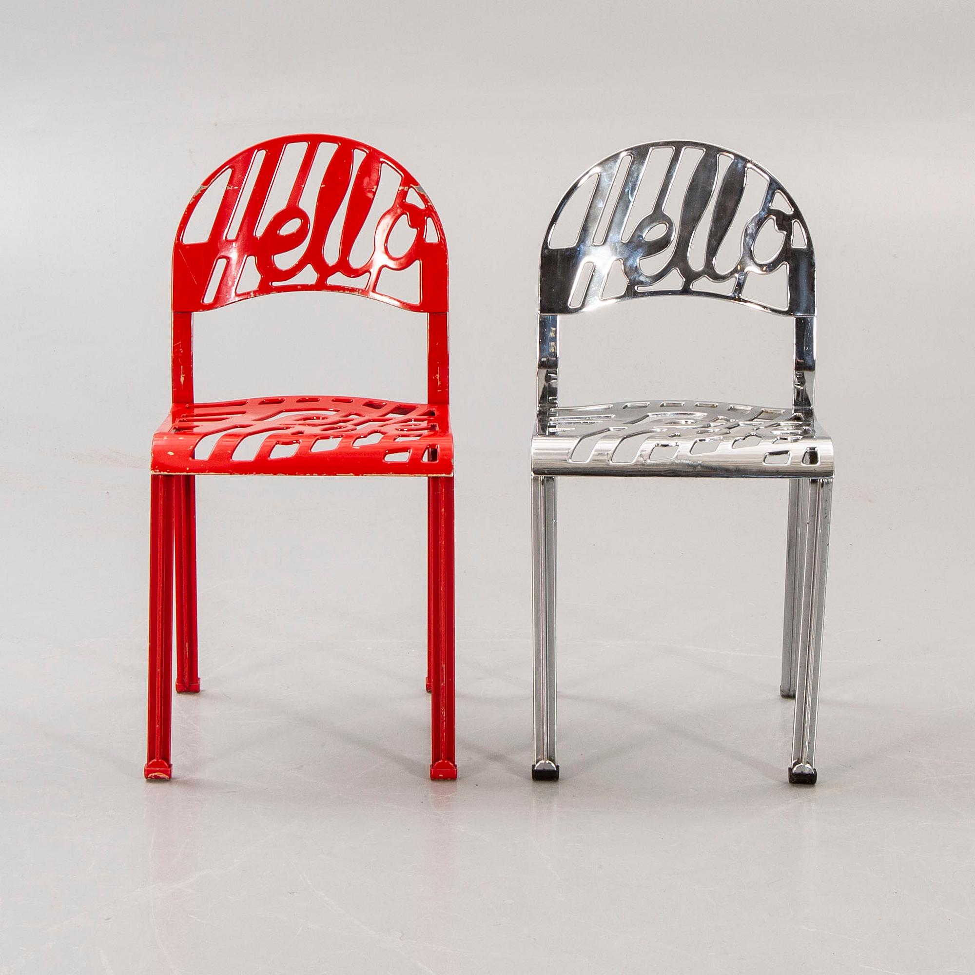 A set of two Jeremy Harvey Hello There chairs for Artifort later part of the 20th century.