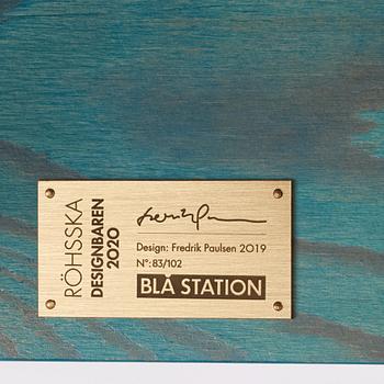 Fredrik Paulsen, stol, "Röhsska", ed. 83/102, proveniens Designbaren, "Fredrik's Fun Fair", på Stockholm Designweek, Blå Station 2020.