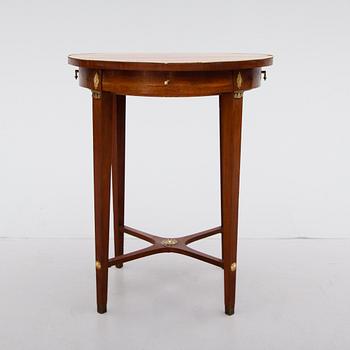BORD, Louis XVI-stil, 1900-talets första hälft.