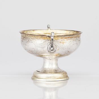 A Swedish 18th century silver brandy-bowl, mark of Christopher Bauman, Hudiksvall 17897.