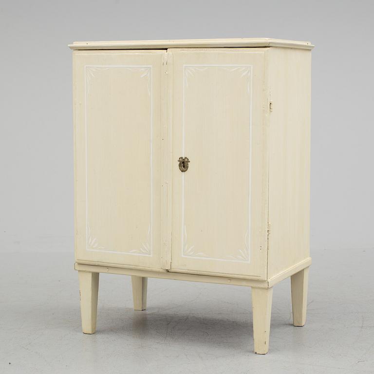 SKÅP, sekelskifte 1700/1800.