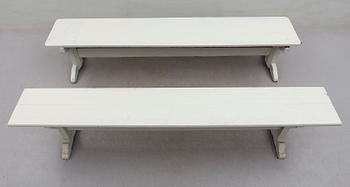 BÄNKAR, 2 st, 1900-talets första hälft.