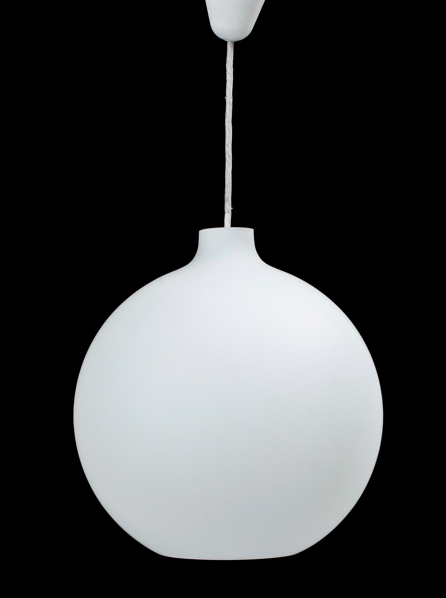 TAKLAMPA, glas, "Satellit", design Wilhelm Wohlert för Louis Poulsen. H 38.
