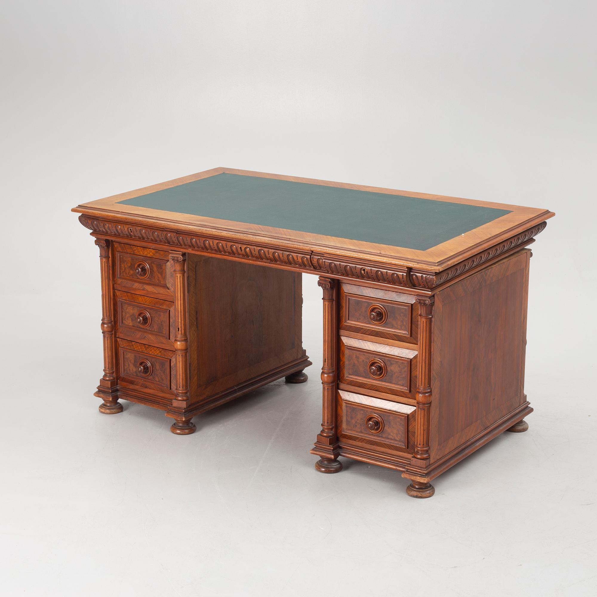Desk, neo-Renaissance, 19th century.