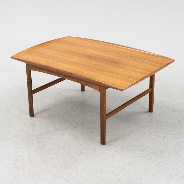 Folke Ohlsson, a walnut veneered 'Frisco' coffee table, Tingströms Bra Bohag, 1960's.