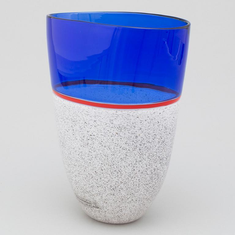 LINO TAGLIAPIETRA, a glass vase, Effetre International, Murano 1988.