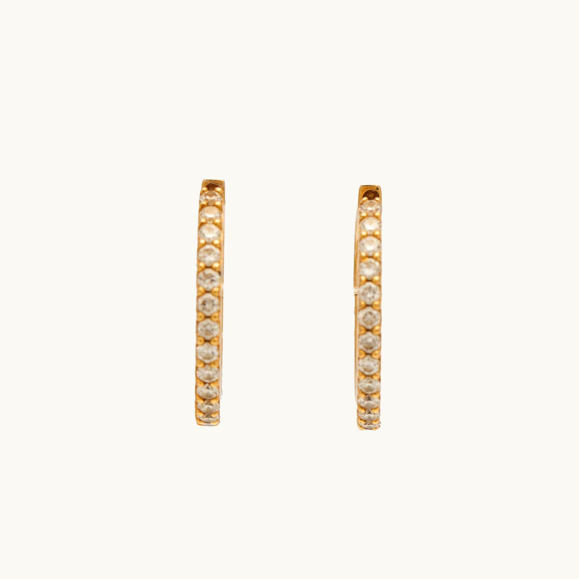 Ole Lynggaard, örhängen, ett par, 18K guld med diamanter.