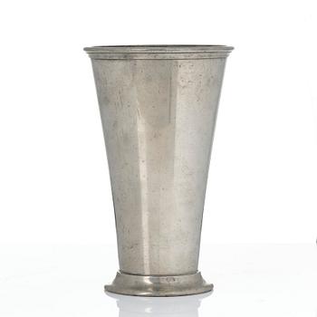 Nils Fougstedt, a set of two vases, Firma Svenskt Tenn, Stockholm, 1927-28.