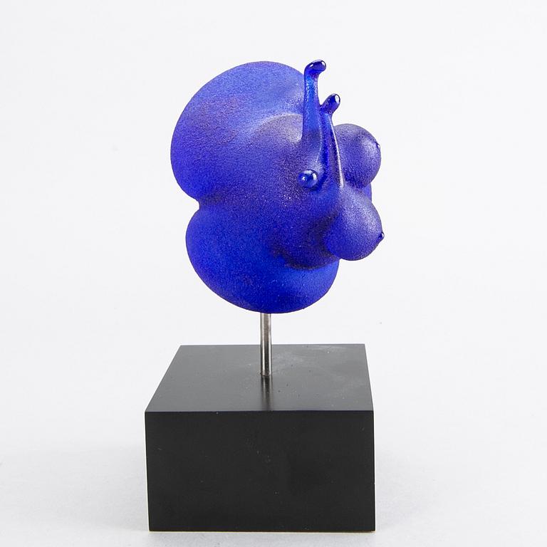 KJELL ENGMAN,a signed glass sculpture.