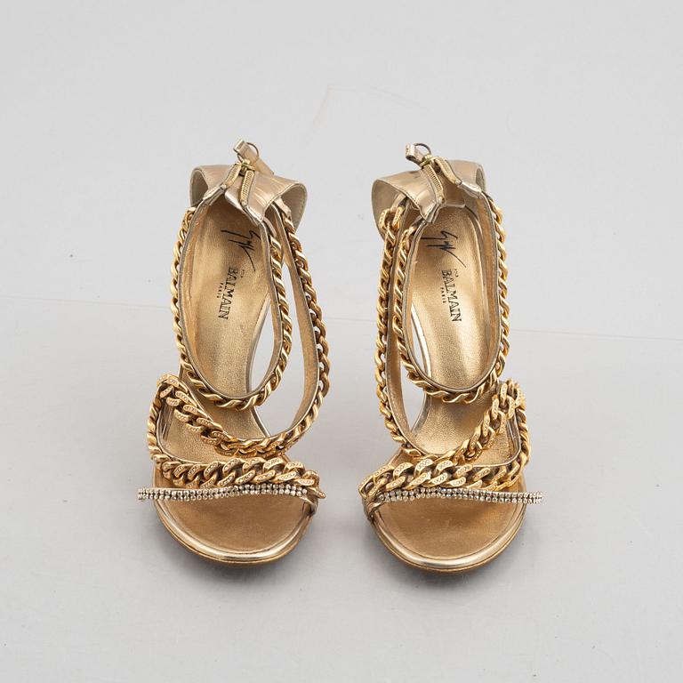 Guiseppe Zanotti for Balmain, a pair of sandals, size 39 1/2.