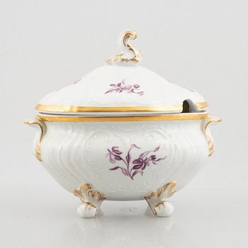 A 61-piece porcelain dinner service, Royal Copenhagen, Denmark, early 20th century.