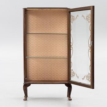 A display cabinet, first half of the 20th century.