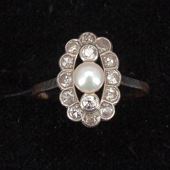 RING, guld 14 K, pärla samt diamanter  tot. ca 0,56ct, Paavo Koski Helsingfors 1951.