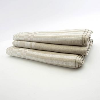 Silk Damask Mid-20th century, approximately 305x132 cm (according to information).