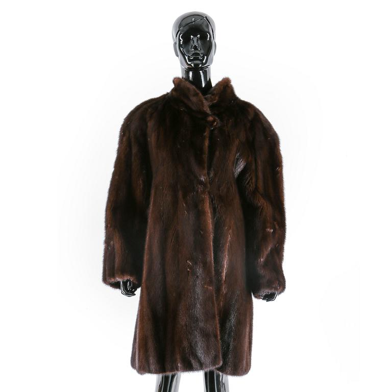 PÄLSKAPPA, Saga Mink.