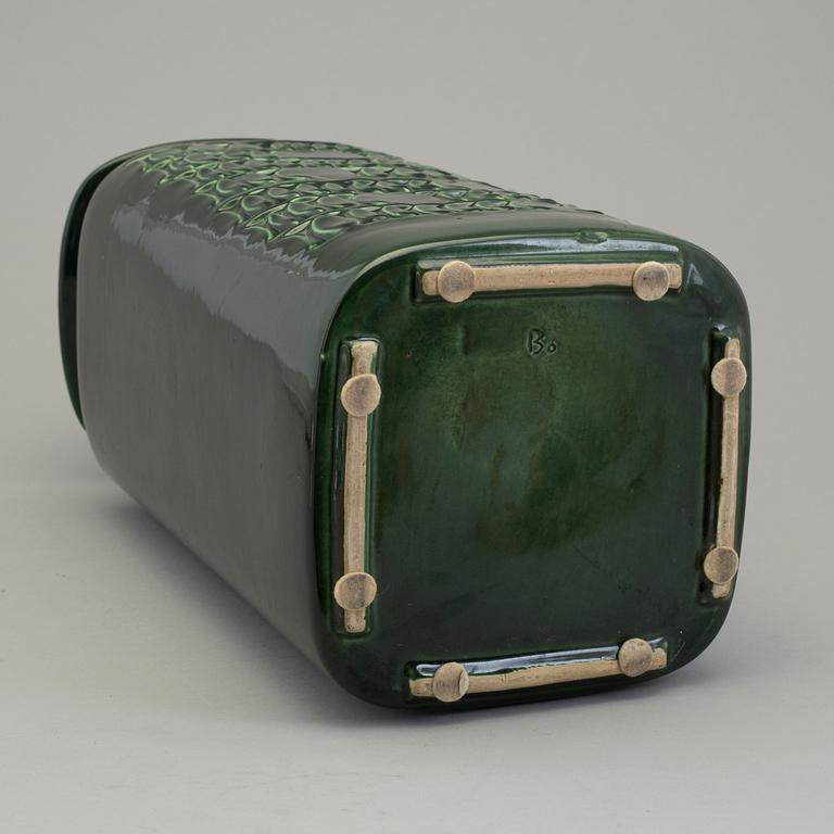 CHRISTINA FIEDLER, "Mistel" vas, keramik, Bo Fajans, 1900-talets andra hälft.