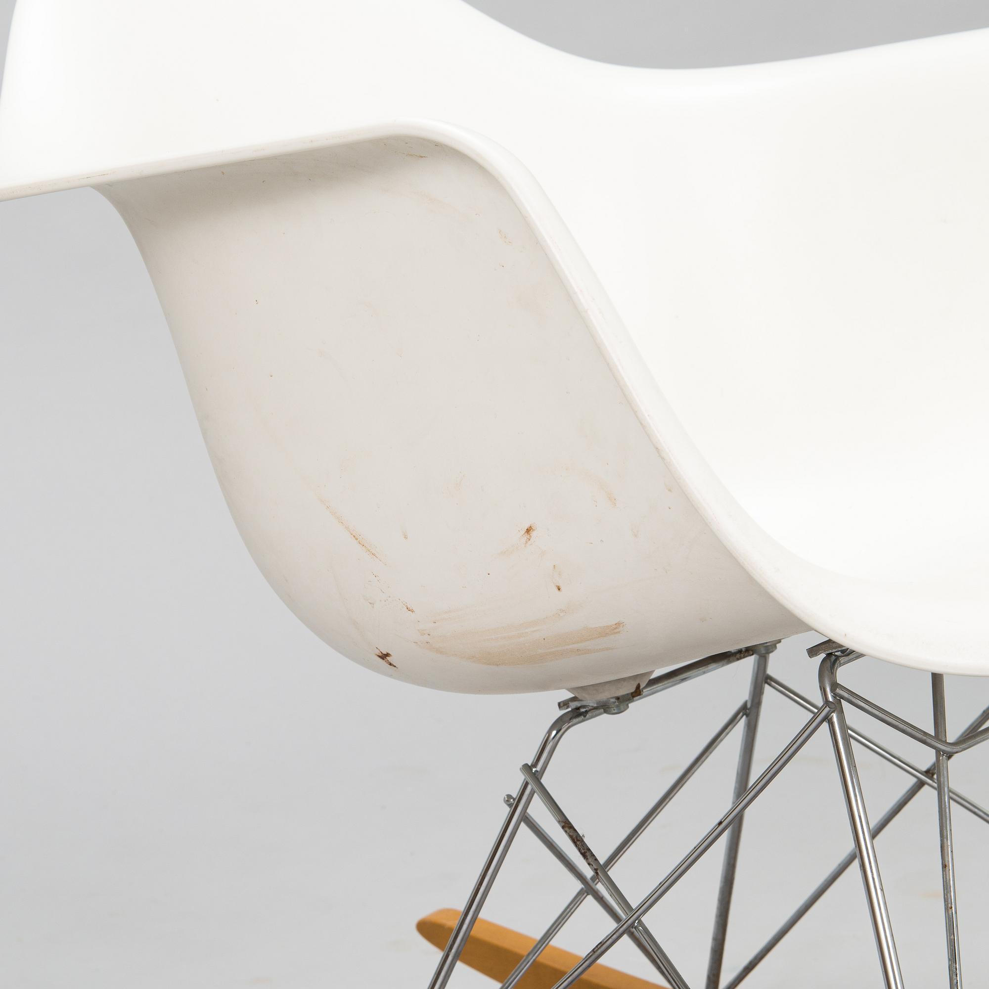 Charles och Ray Eames, gungstol, "Eames Plastic Armchair RAR", Vitra 2015.
