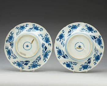 FAT, ett par, porslin. Qing dynastin, Kangxi (1662-1722).