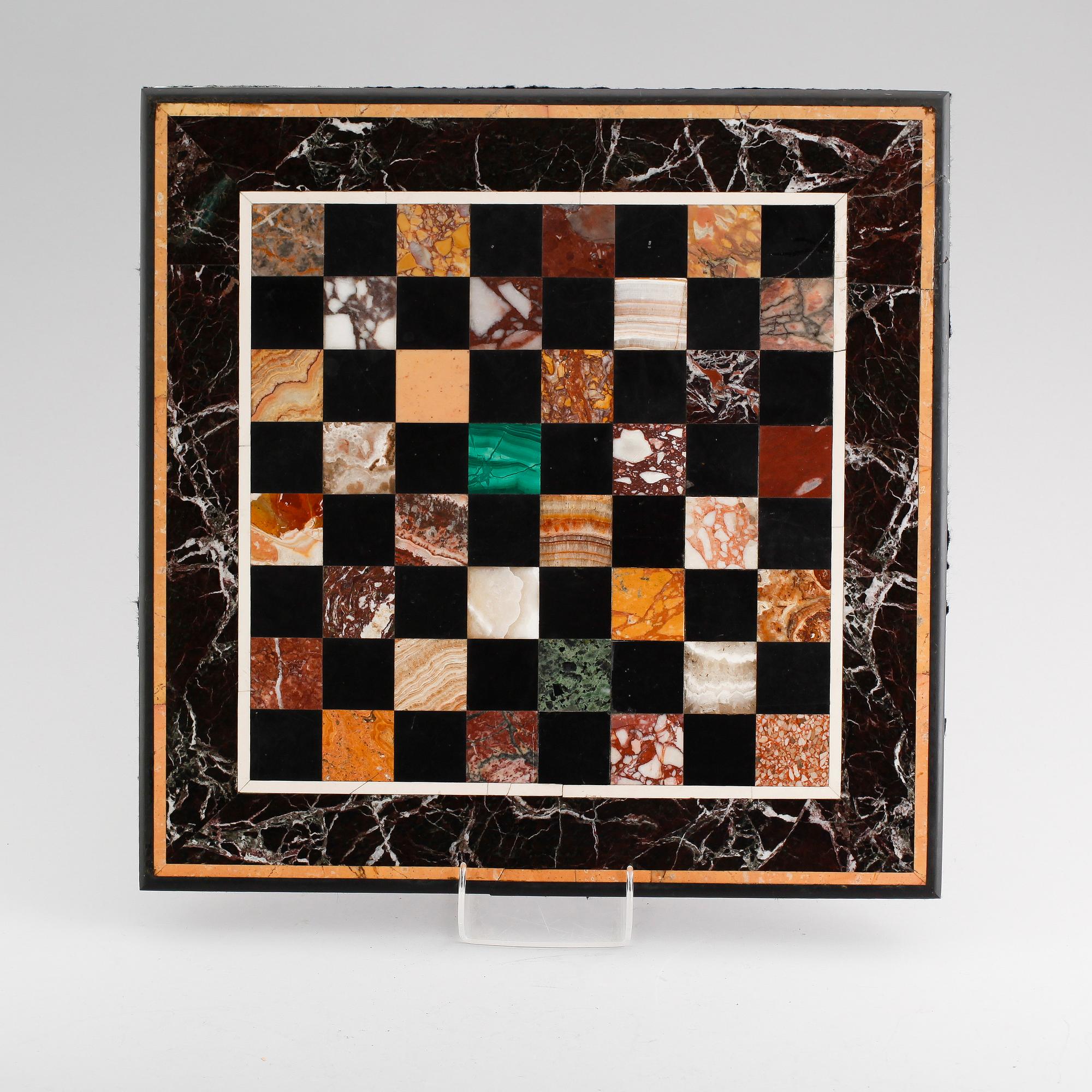 SCHACKBRÄDE, marmor, Italien, 1800-tal.