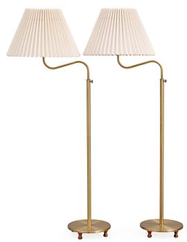 517. A pair of Josef Frank brass floor lamps, Svenskt Tenn, model 2568.