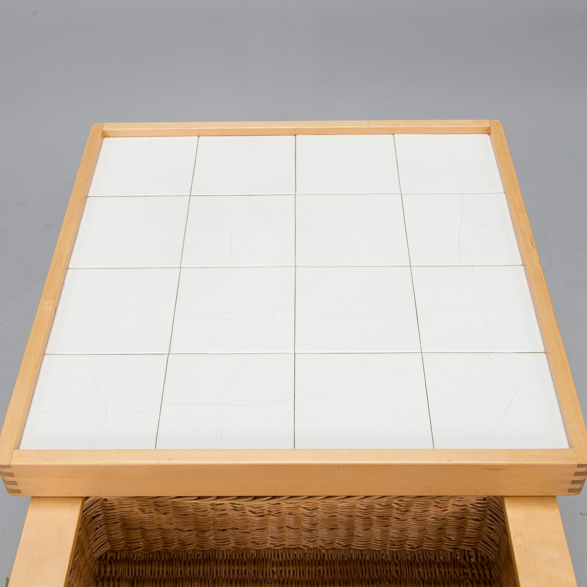 Alvar Aalto, tarjoiluvaunu, malli 900, Artek, 1970-luku.