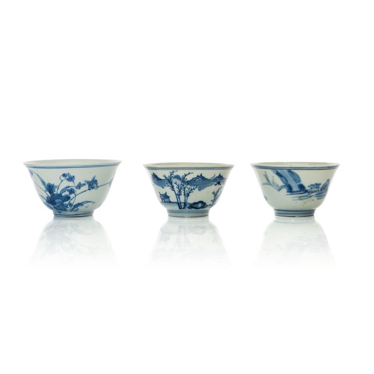 A set of three blue and white cups, Hatcher Collection, 17th Century.