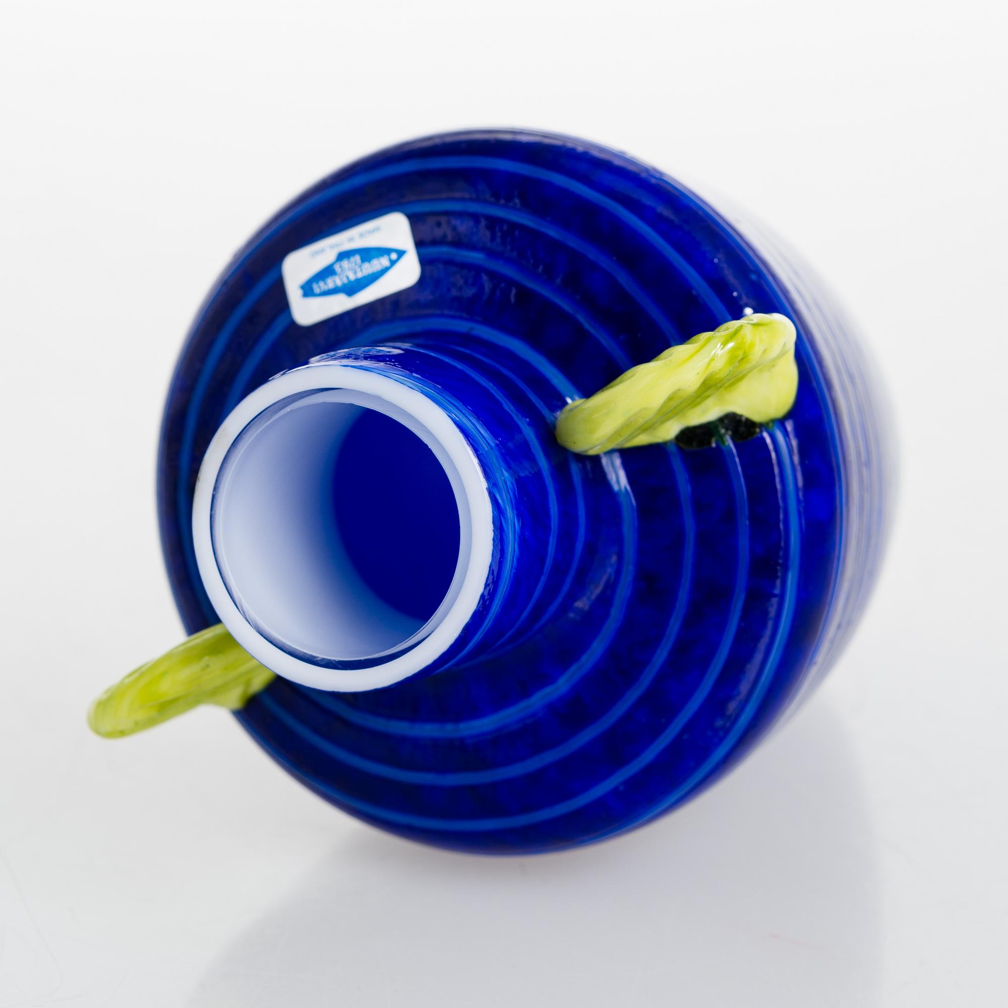Markku Salo, A 1980s 'Amphora' art glass object, signed M. Salo Nuutajärvi.