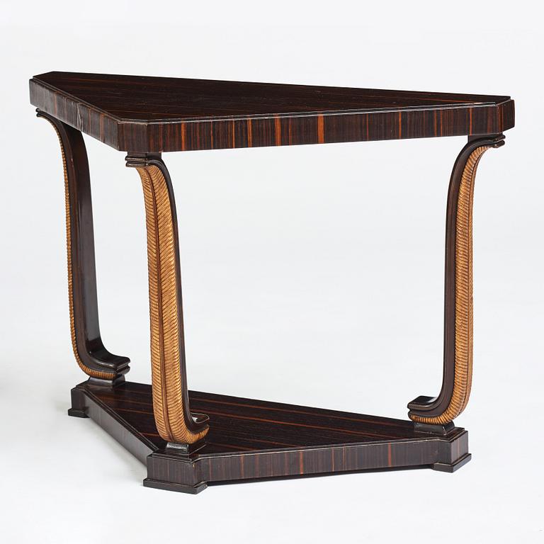 Axel Einar Hjorth, konsolbord "Louis", Nordiska Kompaniet, Stockholm 1928.
