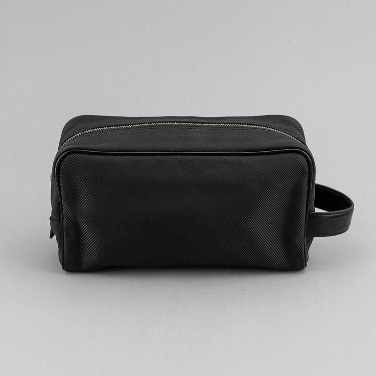 LOUIS VUITTON, 'Parana Toiletry Bag 26'.