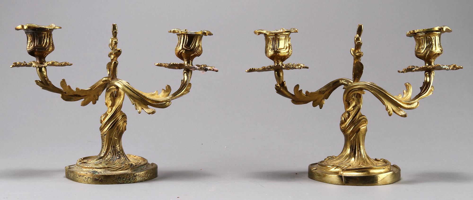 KANDELABRAR, ett par, Louis XV-stil, 1800/1900-tal.