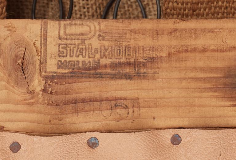 KARMSTOLAR, 2 st, DS Möbler Malmö. 1900-talets mitt.