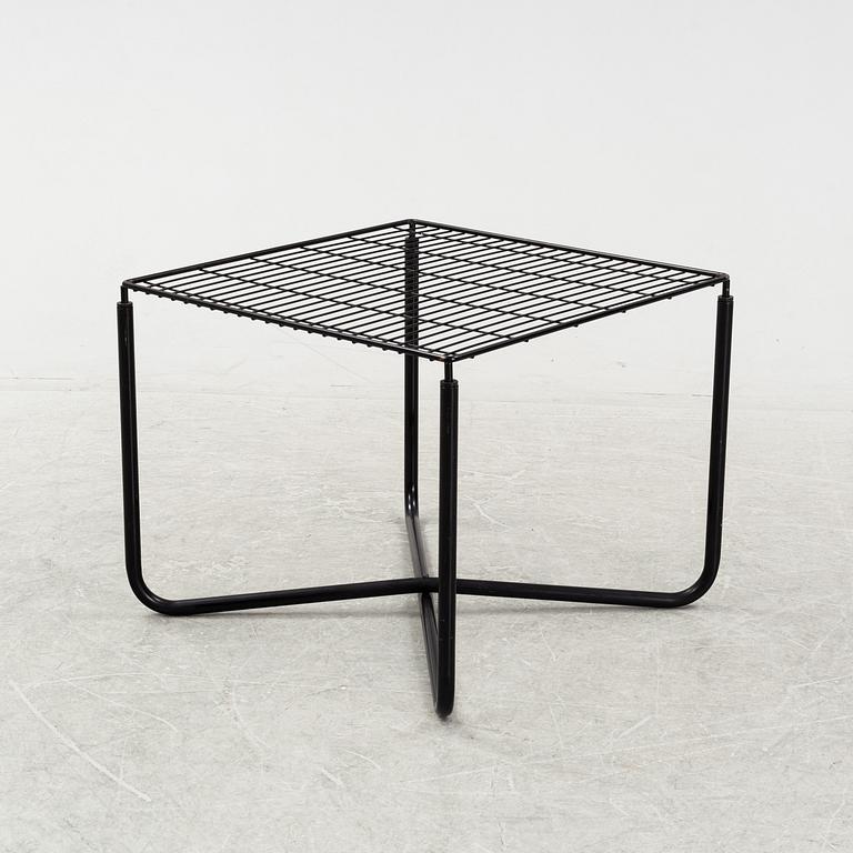 Niels Gammelgaard, fåtöljer, ett par, samt bord, "Järpen / Råane", Ikea. 1980-tal-2000-tal.
