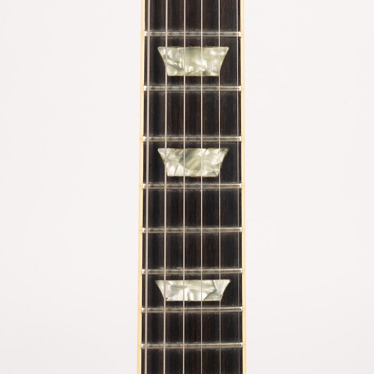 Gibson,.