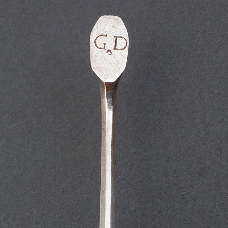 A 17th century silver spoon, unidentified marks.