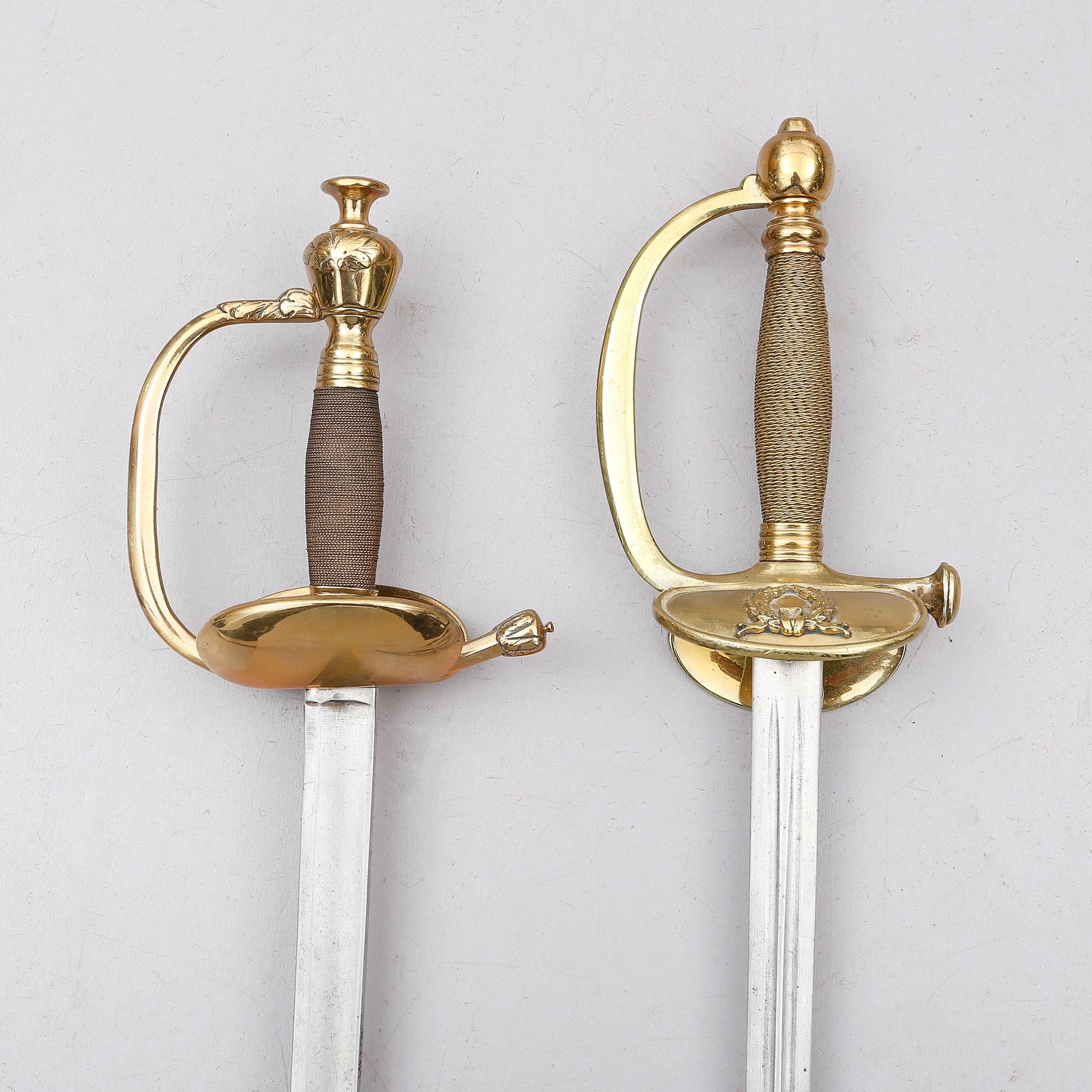 VÄRJOR, 2 st, bl a E Bidal, sannolikt Frankrike, en märkt E Bidal, 1800-/1900-tal.