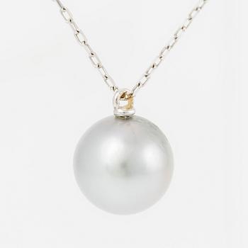 Collier 18K vitguld med odlad Tahitipärla.