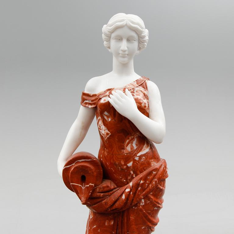 TRÄDGÅRDSSKULPTUR / FONTÄN, marmor, modern tillverkning.