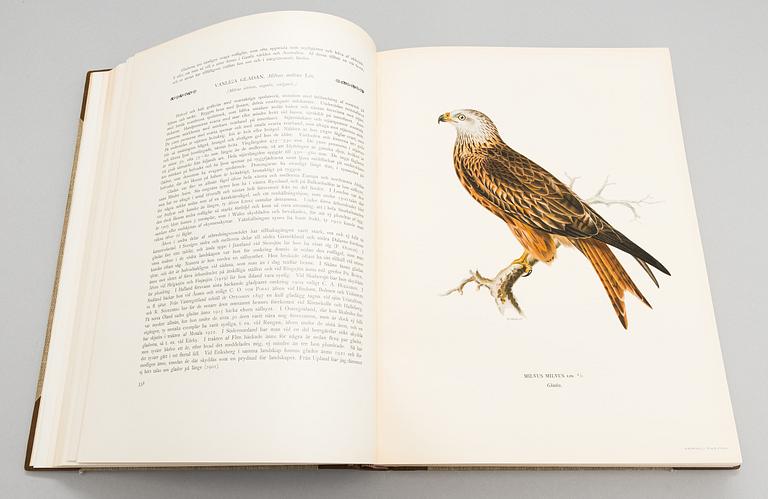 Book, 3 vol, "Svenska Fåglar", M,W & F von Wright. 1924 and 1929 Stockholm.