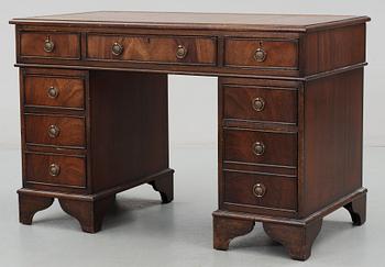 SKRIVBORD, engelsk stil, sekelskiftet 1900.